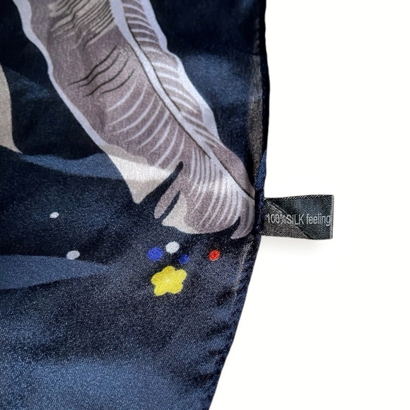 Beautiful Silky Woodland Fox Scarf, 16.5” x 16.5” - Picture 5 of 5